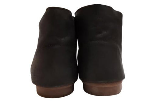 【KOBE DADA CAM-26 ブラック】ユーズド風本革デザートブーツ